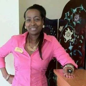 Meet your Posher, Genevia